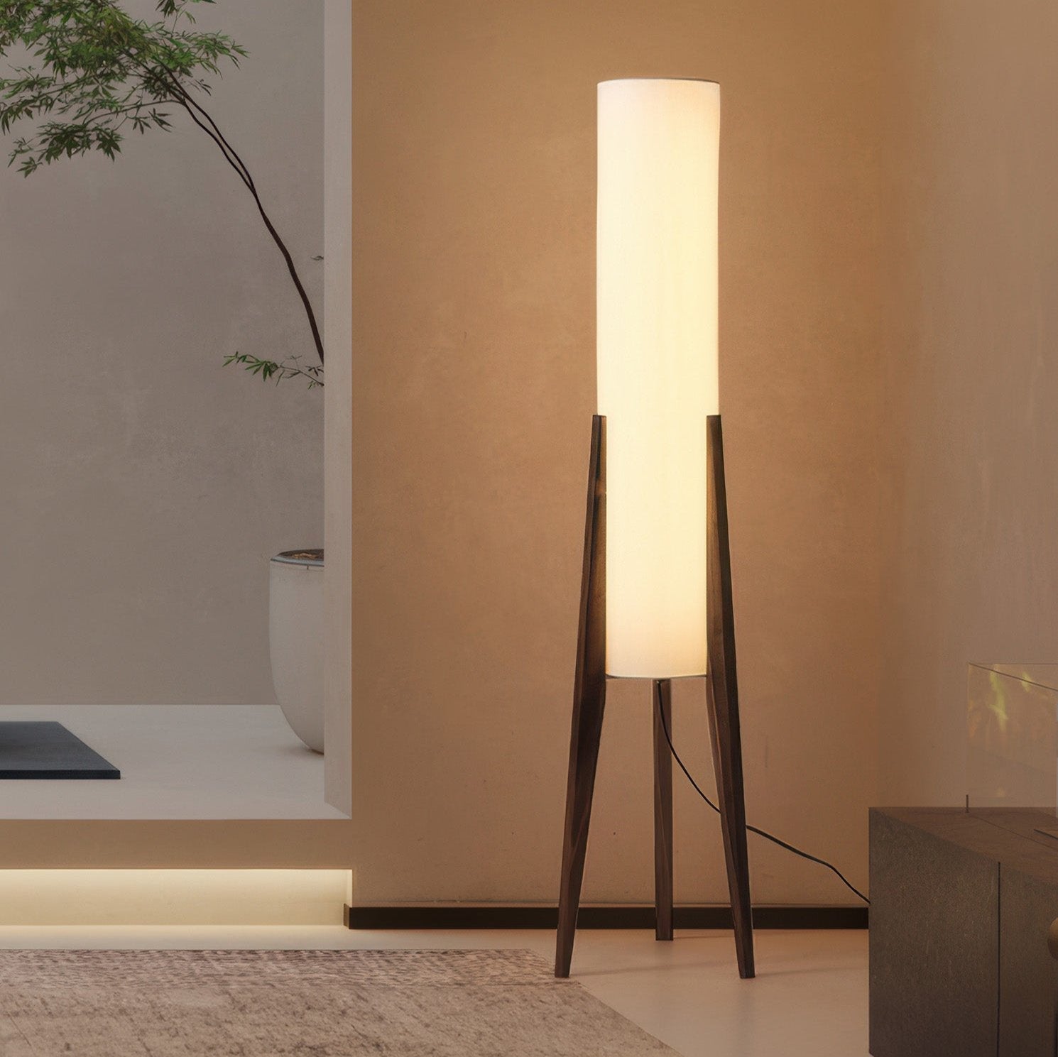 Norei Staande Lamp | Walnoothout & Messing | Stoffen Kap | Warm LED Licht