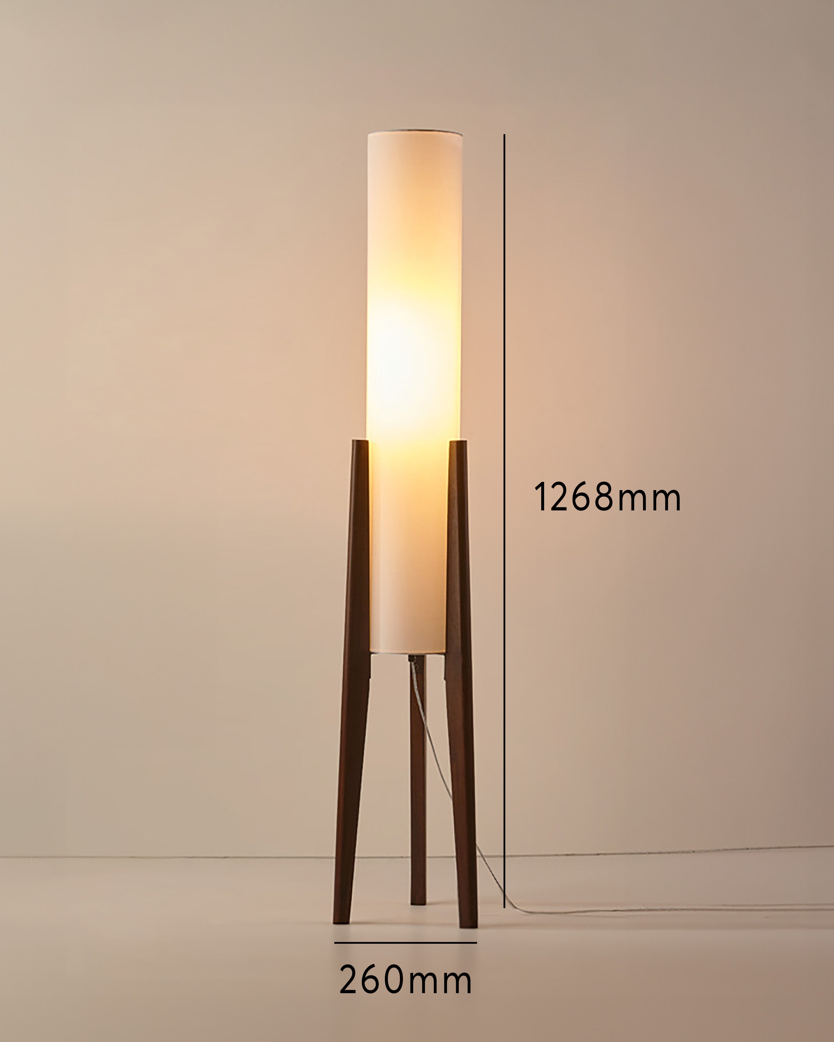 Norei Staande Lamp | Walnoothout & Messing | Stoffen Kap | Warm LED Licht